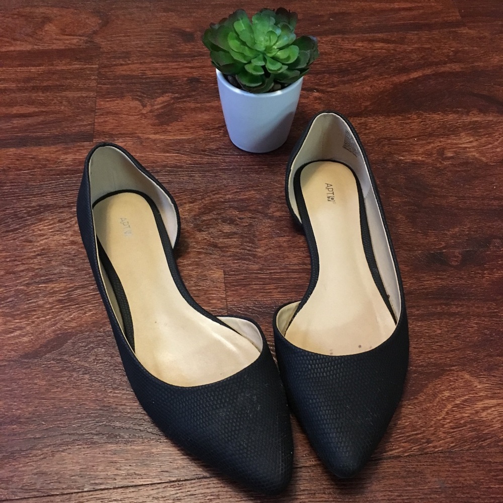 Matte black flats